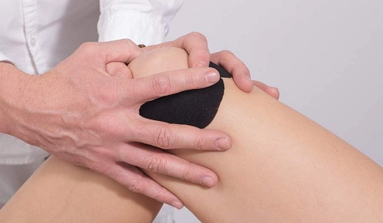 Esercizi di fisioterapia per l'artrosi del ginocchio